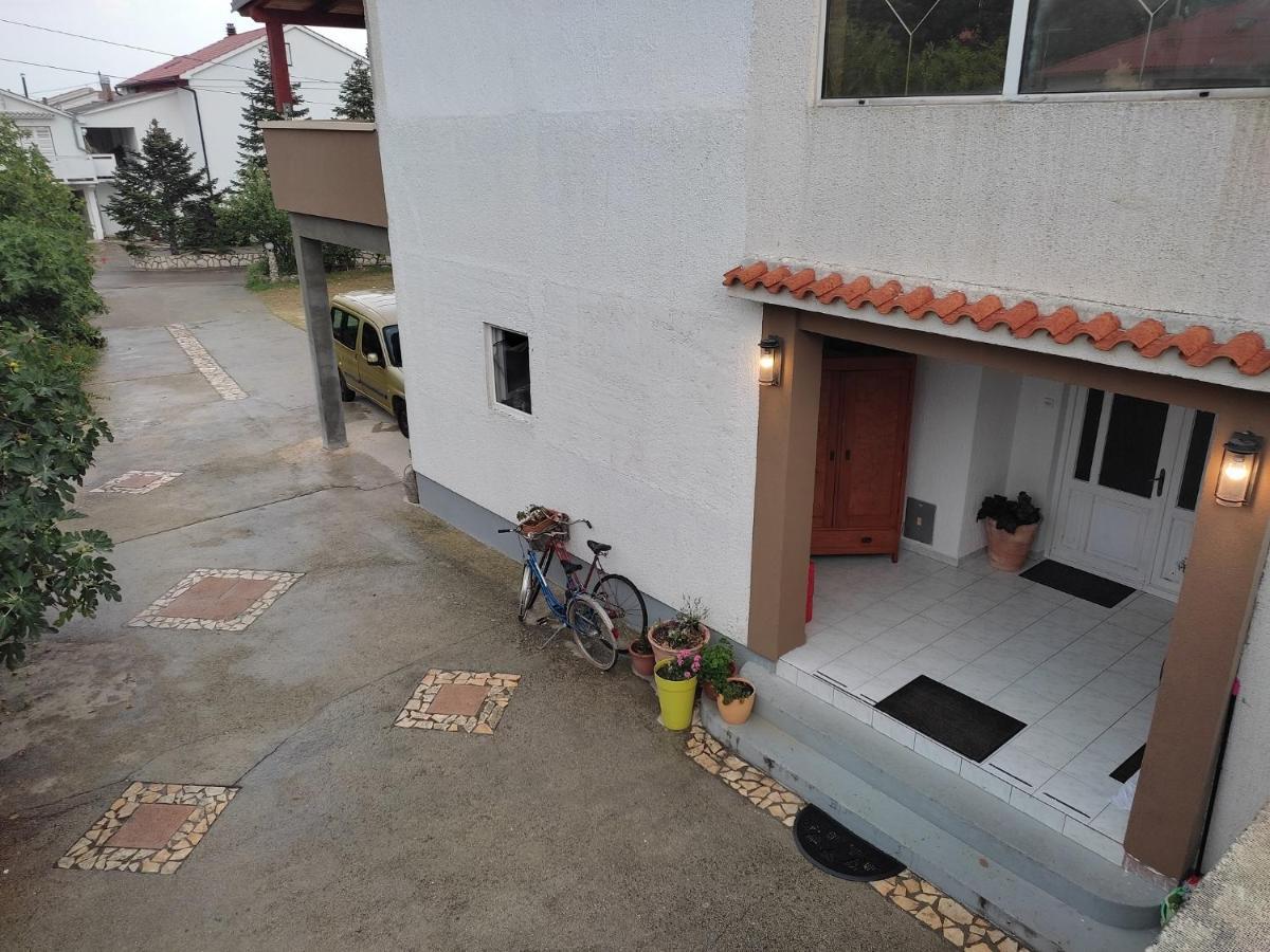 Apartment Arba 1 With Heated Pool Rab Town Exterior foto