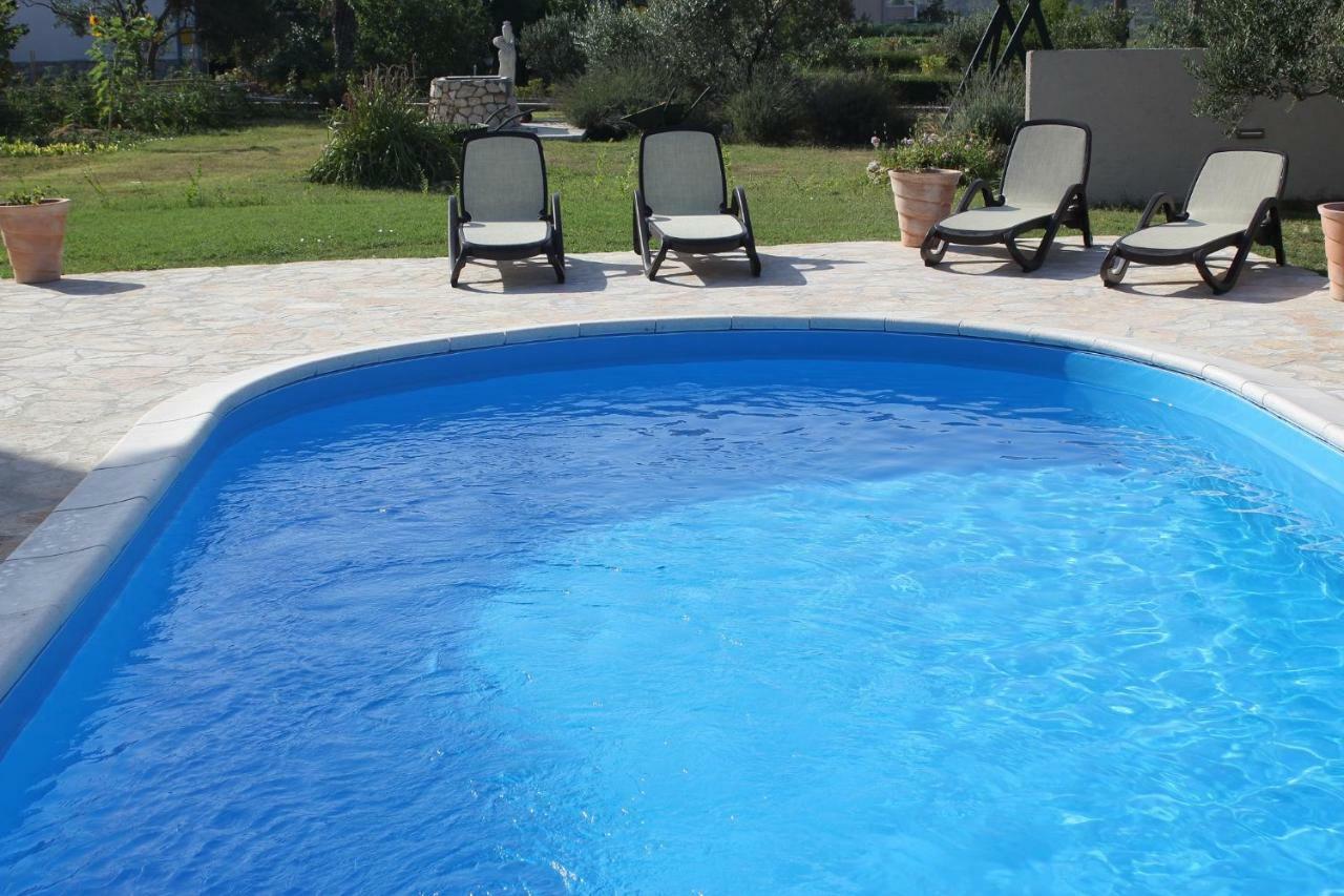 Apartment Arba 1 With Heated Pool Rab Town Exterior foto